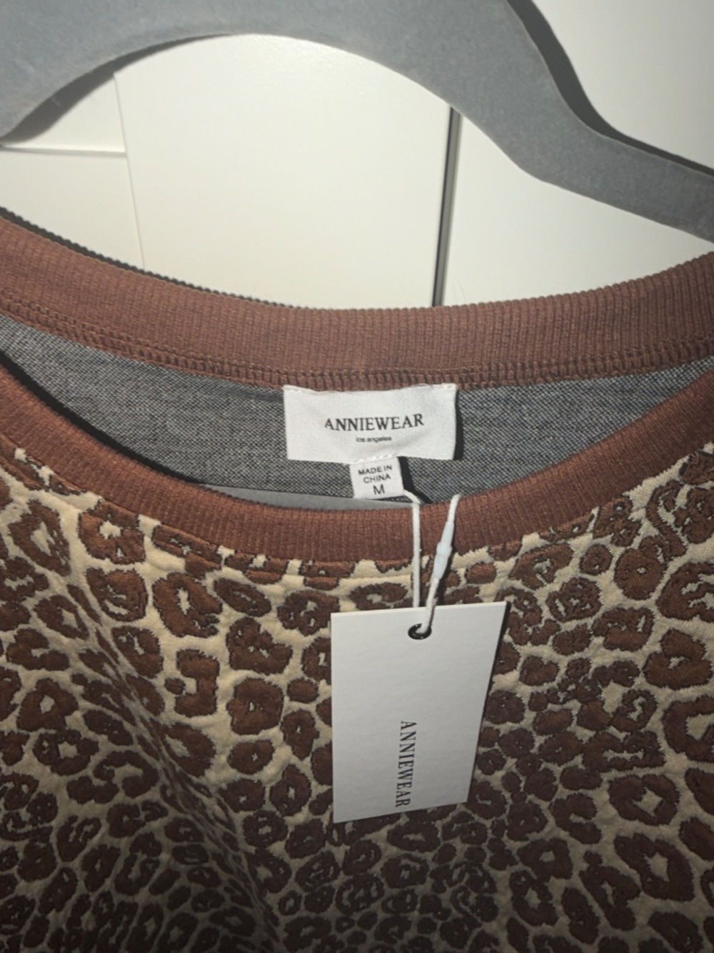 Leopard Jacquard Texture Knit Set - Picture 3 of 4